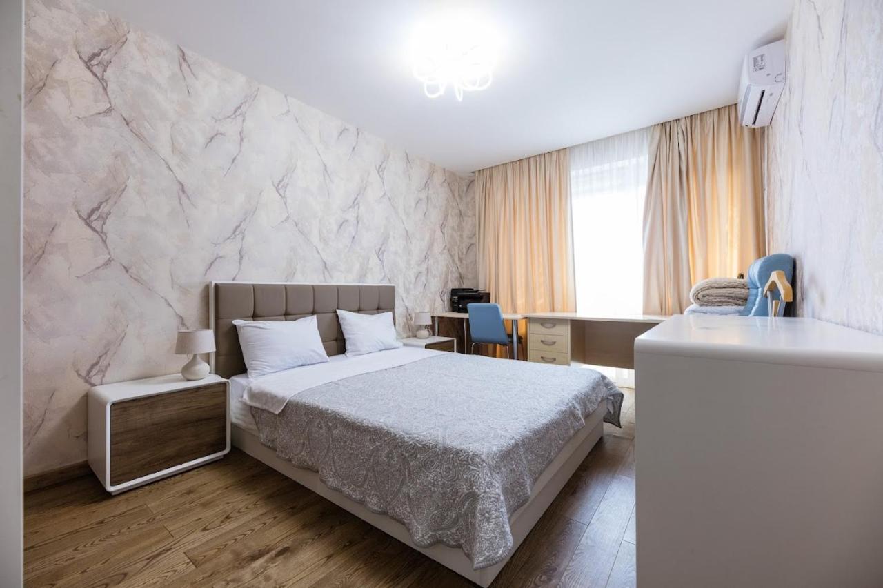 Apartamento Квартира У Будинку З Власним Бомбосховищем Біля Жд Вокзалу 50 М2 Kiev Exterior foto